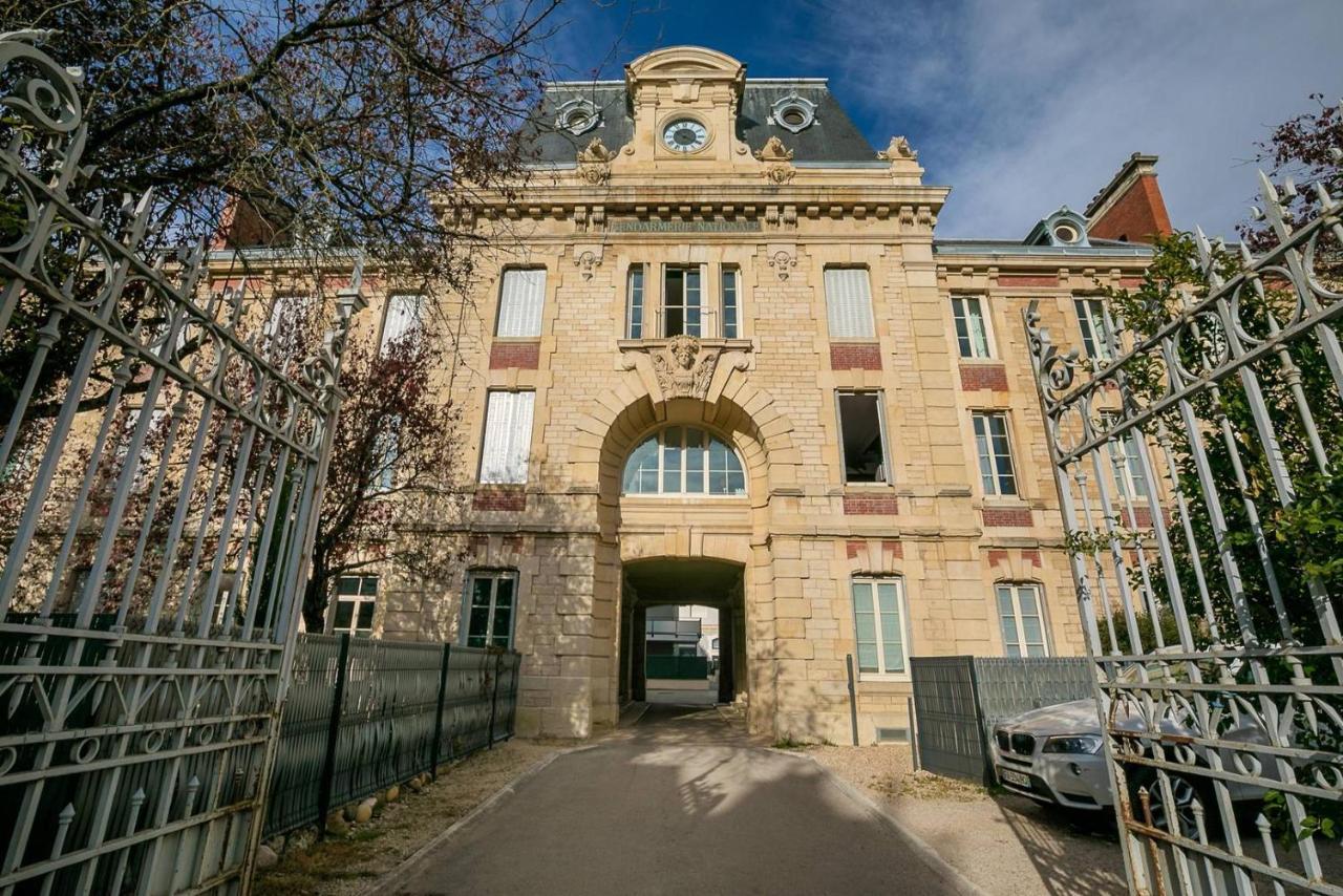 Le Corbeau Et Le Homard, Un Vrai Havre De Paix Apartment ดีจอง ภายนอก รูปภาพ
